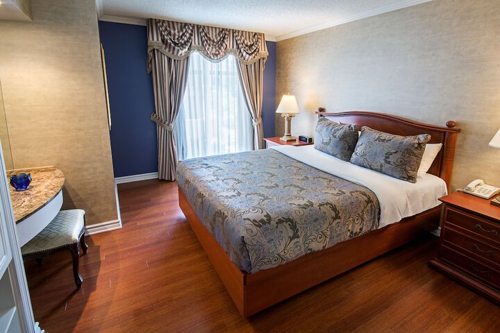 Room 27 of 128