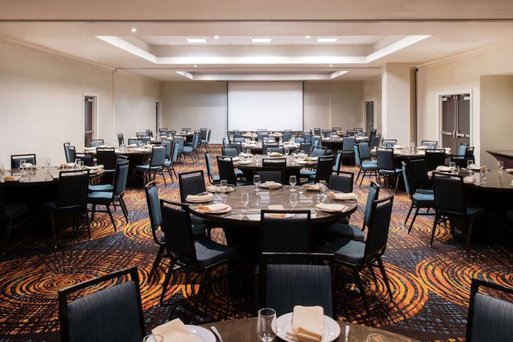 Embassy Suites by Hilton Walnut Creek