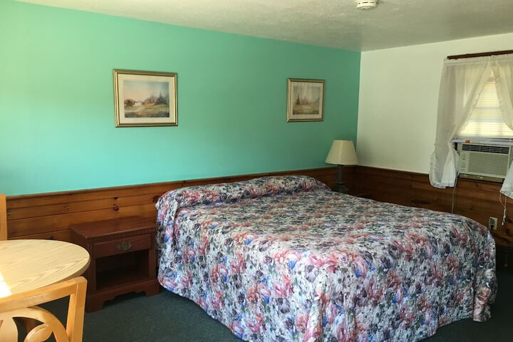 Room 15 of 37