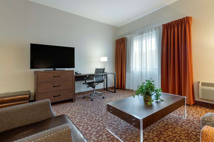 Room 34 of 57
