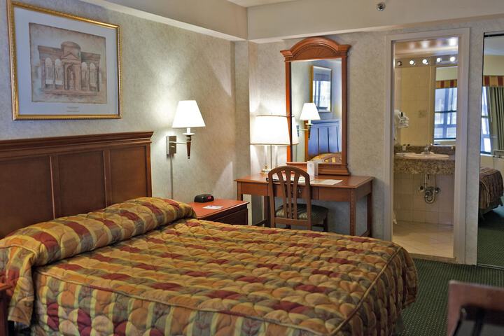 Room 15 of 39