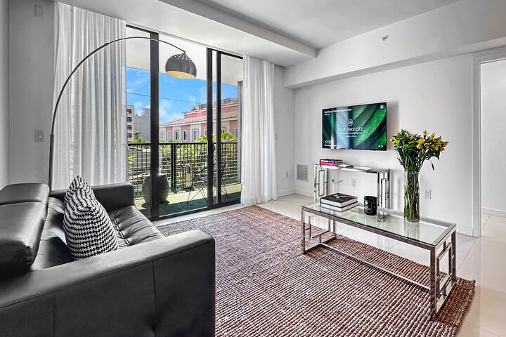 Bay Breeze Premium Apartments by Eskape Collection