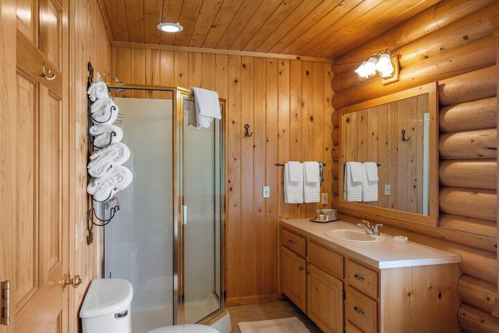 El Western Cabins & Lodges