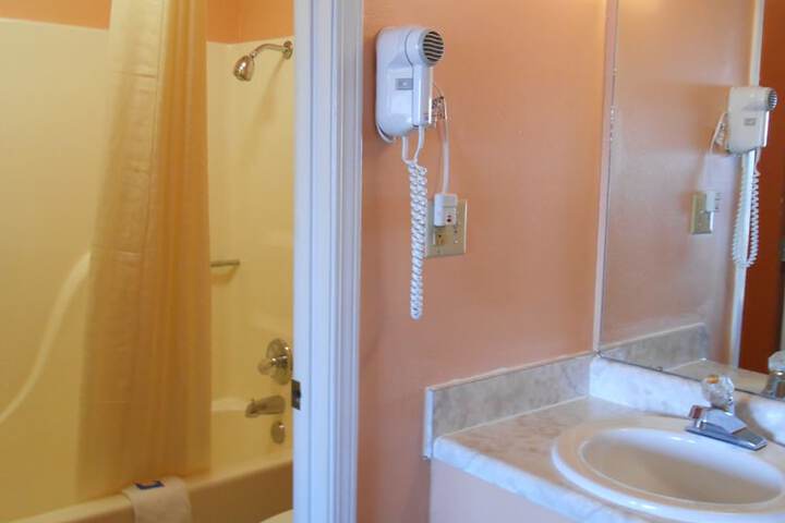 Room 19 of 27