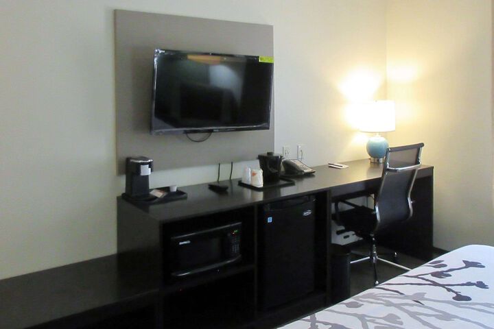 Room 19 of 25