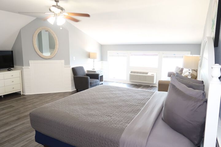 The Inn at Corolla Light