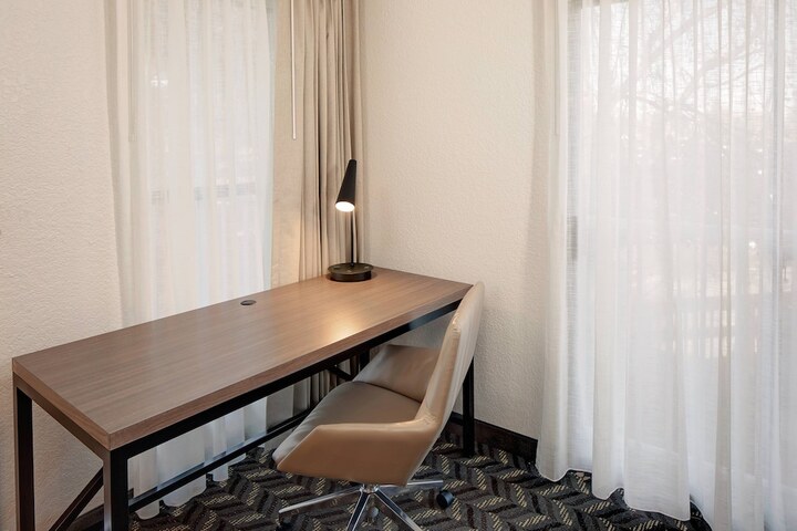 Room 19 of 30