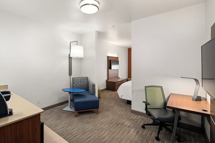 Holiday Inn Express & Suites Interstate 90 by IHG