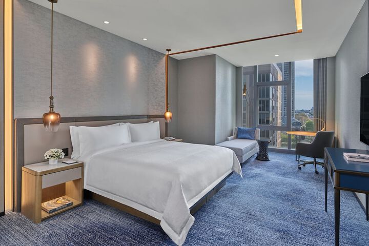 The St. Regis Chicago