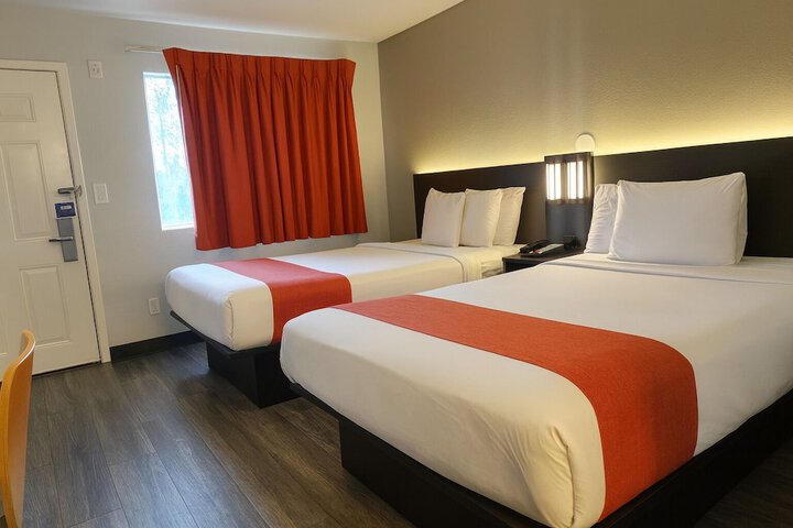 Motel 6 Roseville MN - Minneapolis North
