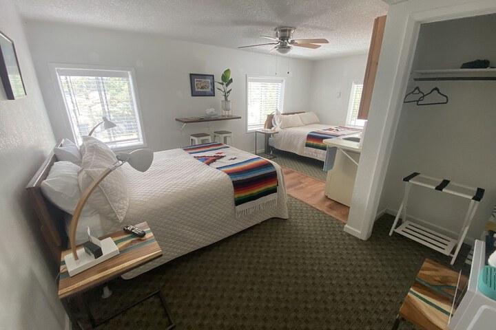 Room 53 of 75