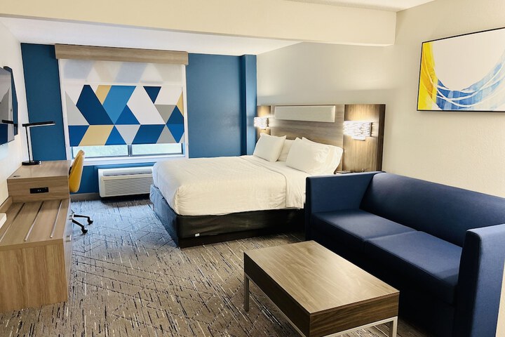 Holiday Inn Express Madison by IHG