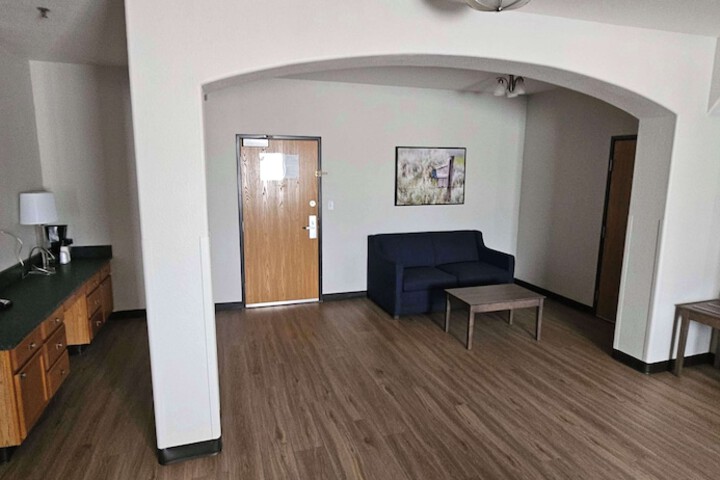 Room 28 of 37
