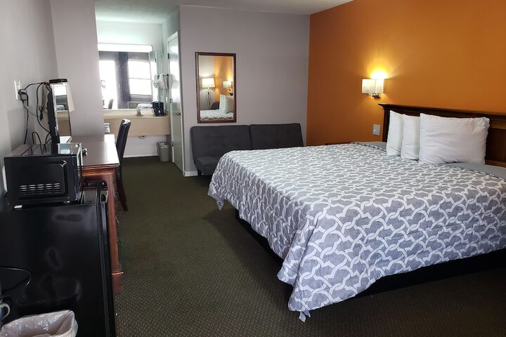 Room 41 of 46