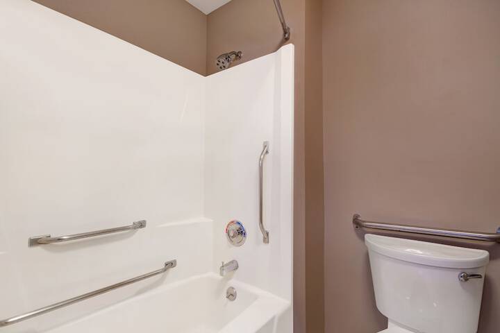 Room 19 of 25