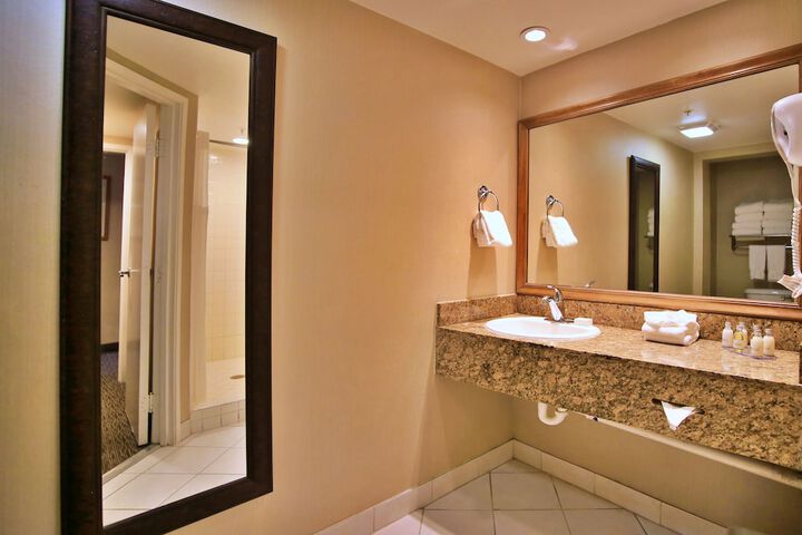 Room 16 of 26