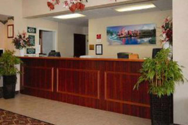 Comfort Suites