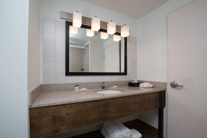 Country Inn & Suites by Radisson Boone, NC