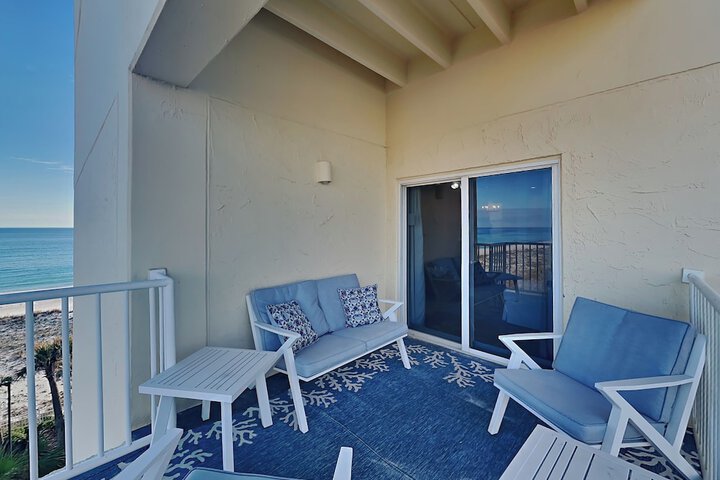 Terrace/Patio 99 of 104