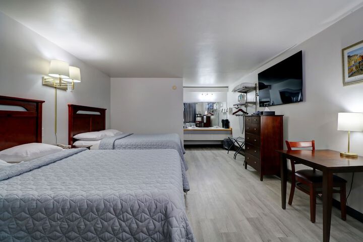 Room 38 of 59