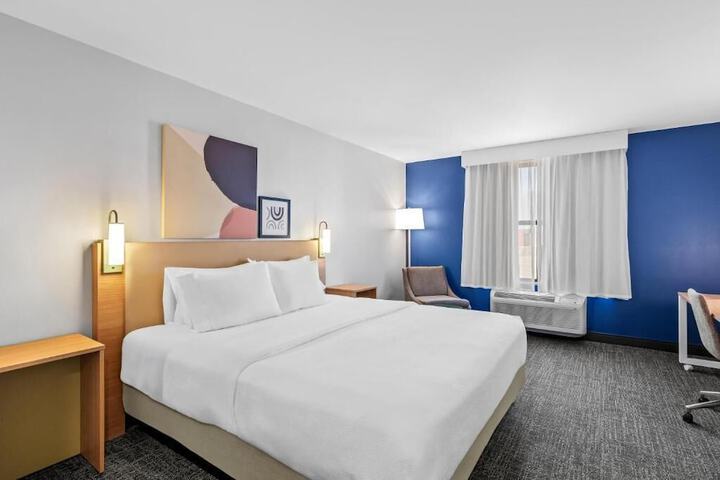 Spark by Hilton Shawnee
