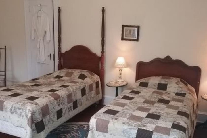 Room 28 of 51