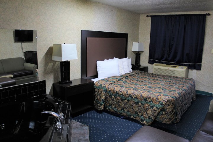 Room 22 of 25