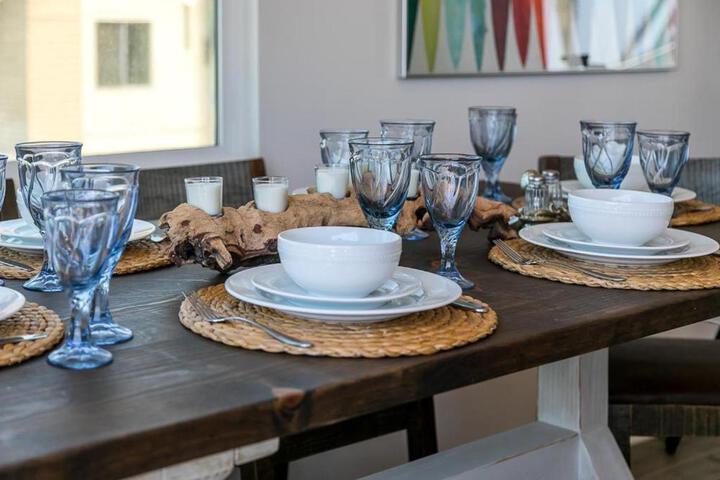 Ocean View 3 Bedrooms Condo just steps from the park, pier & water!