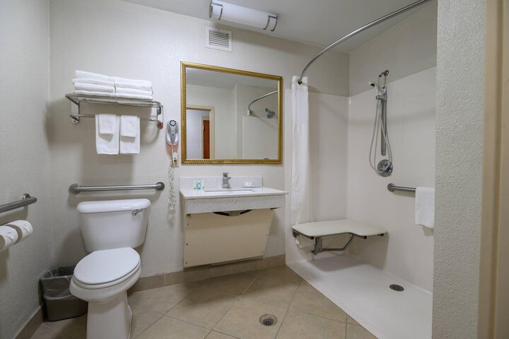Quality Inn & Suites Lexington South