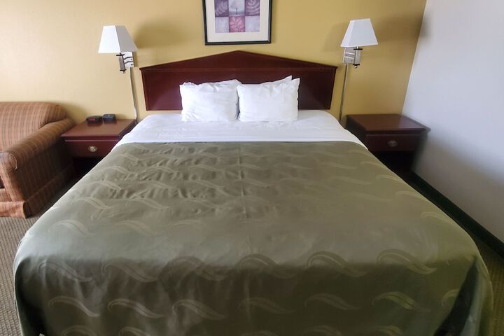Room 21 of 36