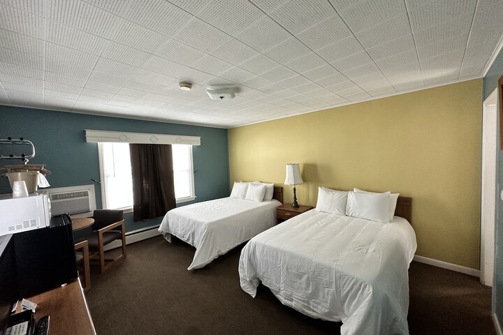 Room 34 of 61