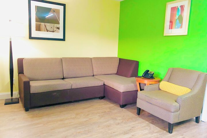 Room 12 of 14