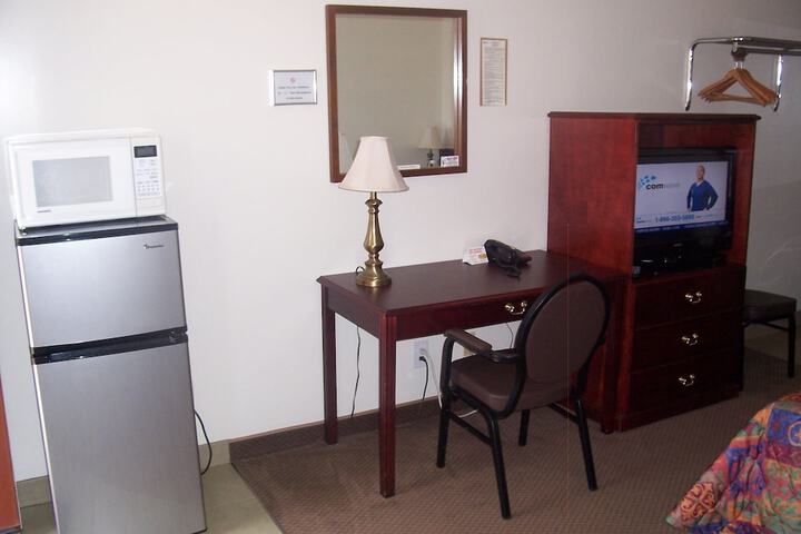 Room 8 of 12