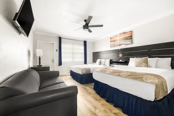 Room 18 of 29