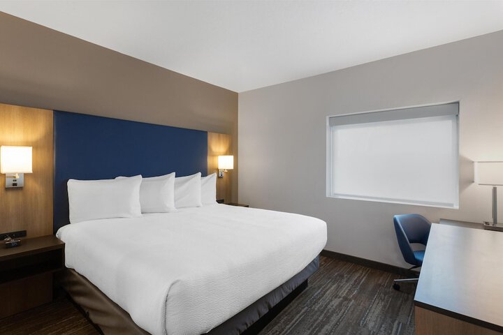 Best Western Plus Landmark Hotel