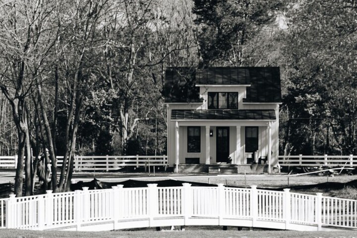 Hotel 8 of 75