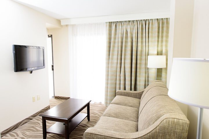 The Breakers Hotel & Suites