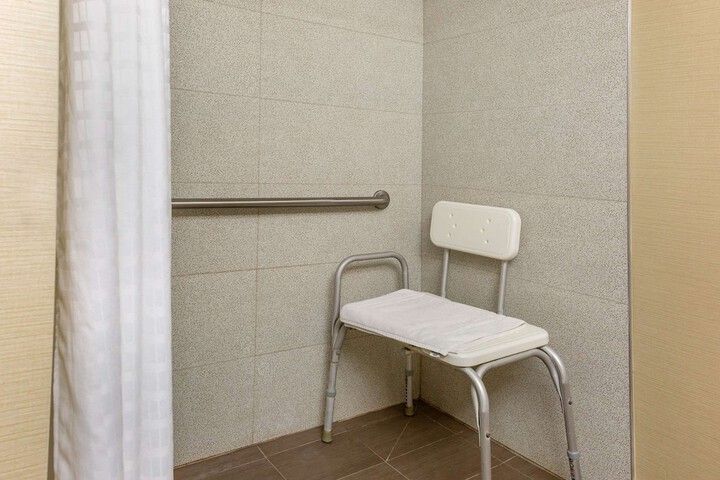 Room 7 of 44