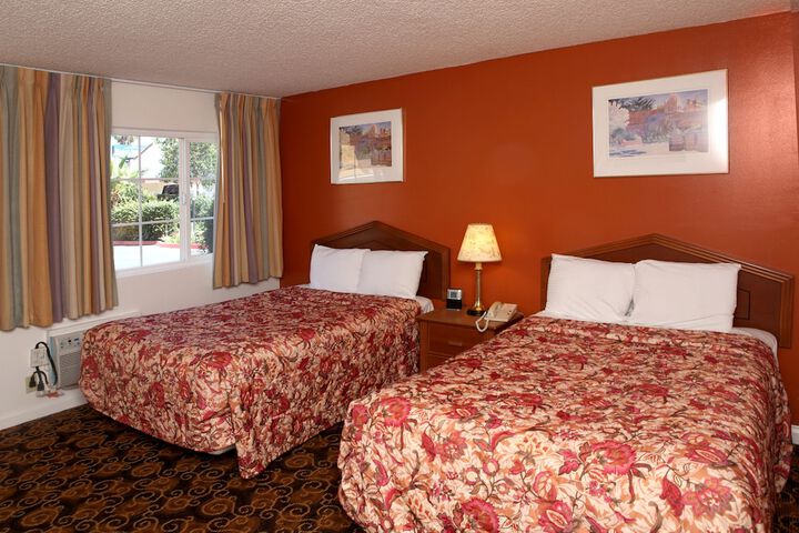 Room 15 of 41