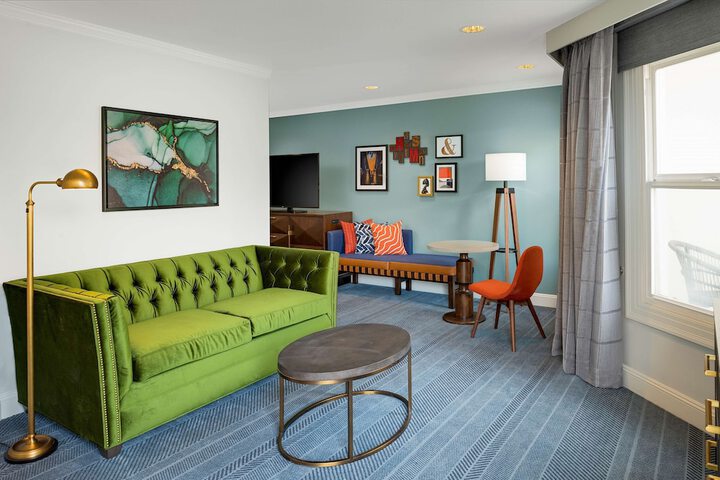 Room 41 of 90