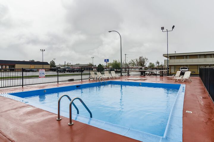 Pool 7 of 40