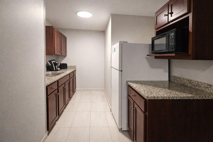 Holiday Inn Express Hotel & Suites St. Paul-Woodbury by IHG
