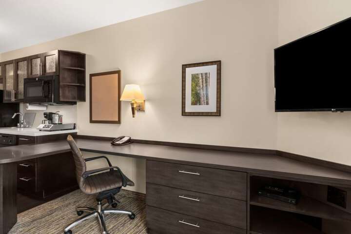 Room 11 of 26