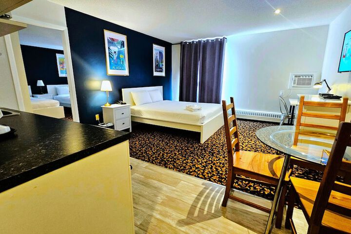 Cloud 9 Inn