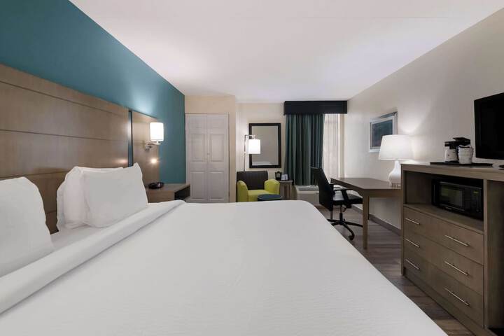 Room 20 of 26