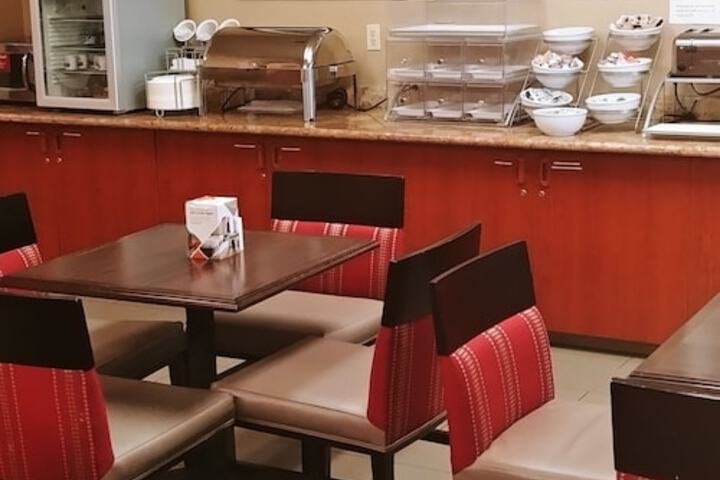 Comfort Suites Portland Southwest