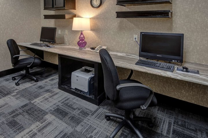 Business Center 20 of 20