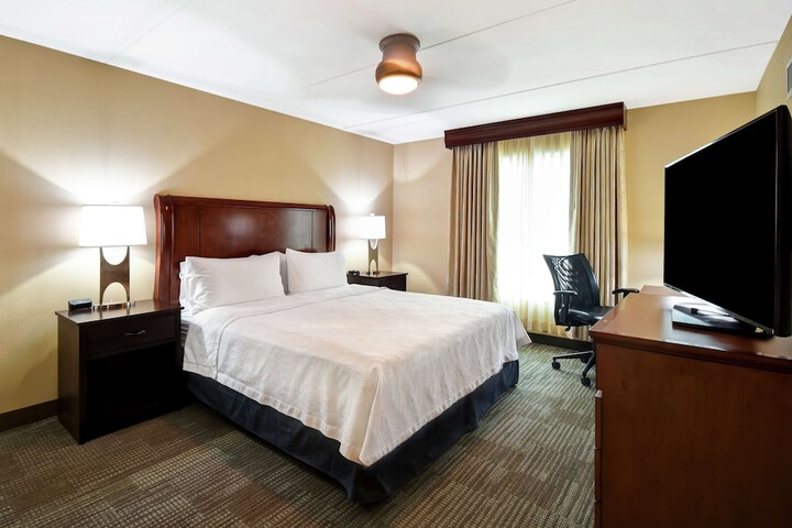 Room 27 of 45