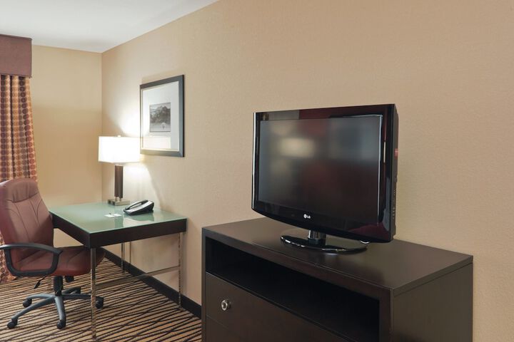 Room 27 of 44