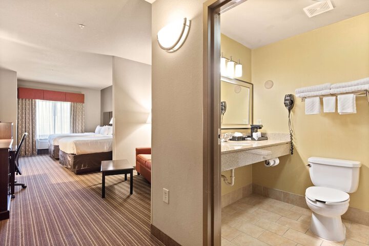 Room 9 of 24